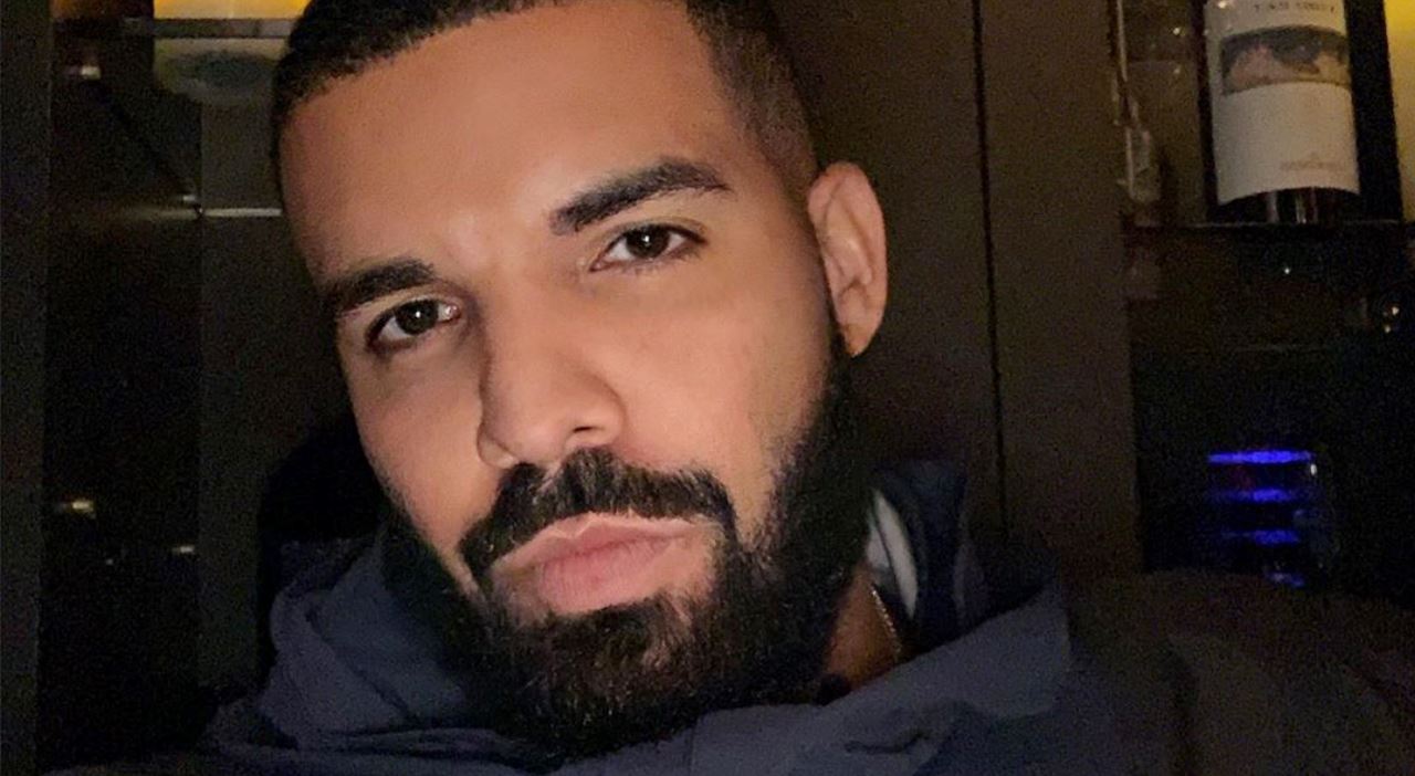 Drake é criticado por citar as acusações de abuso infantil de Michael Jackson em novas músicas