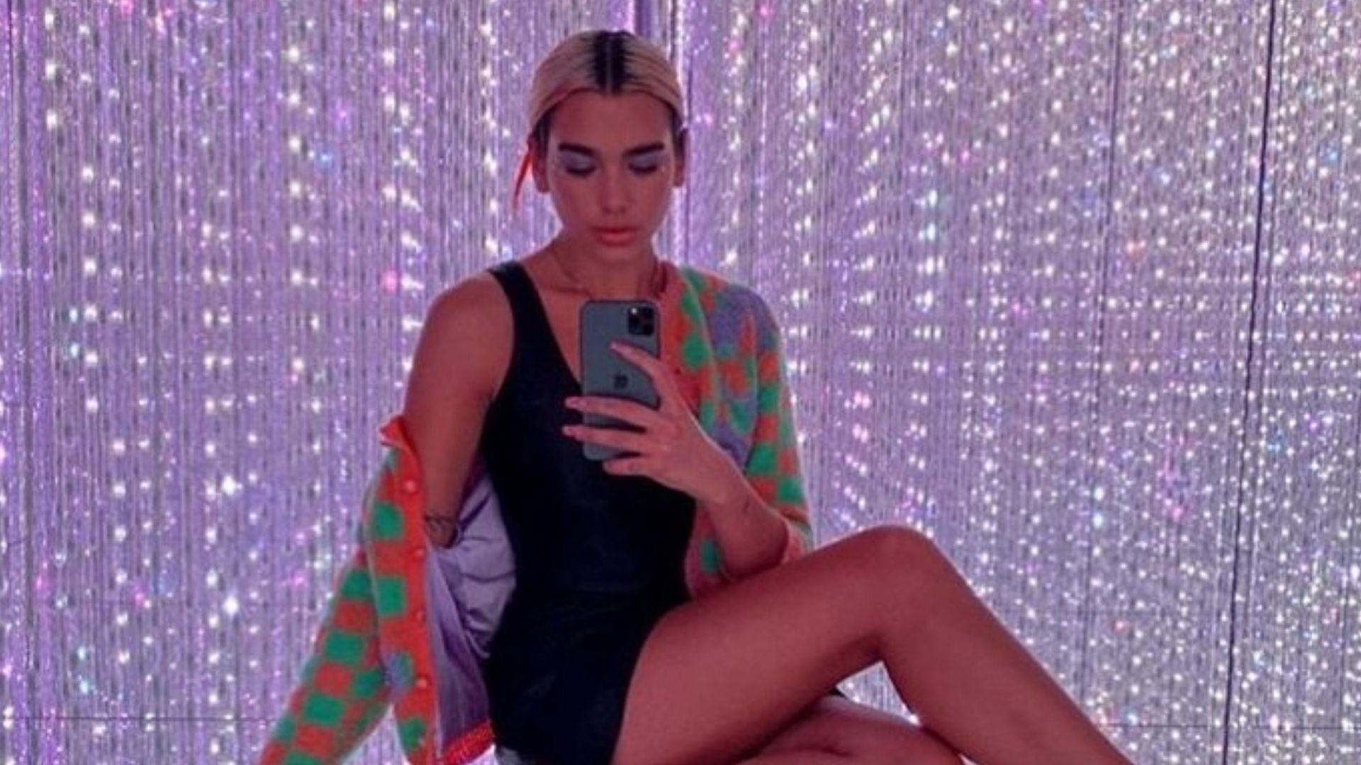 Future Nostalgia: Dua Lipa anuncia turnê mundial e conta que se desafiou a sair da zona de conforto em seu novo álbum