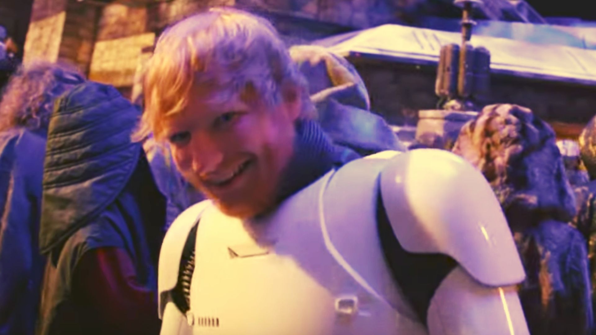 Ed Sheeran aparece como stormtrooper em novo vídeo de Star Wars: A Ascensão Skywalker