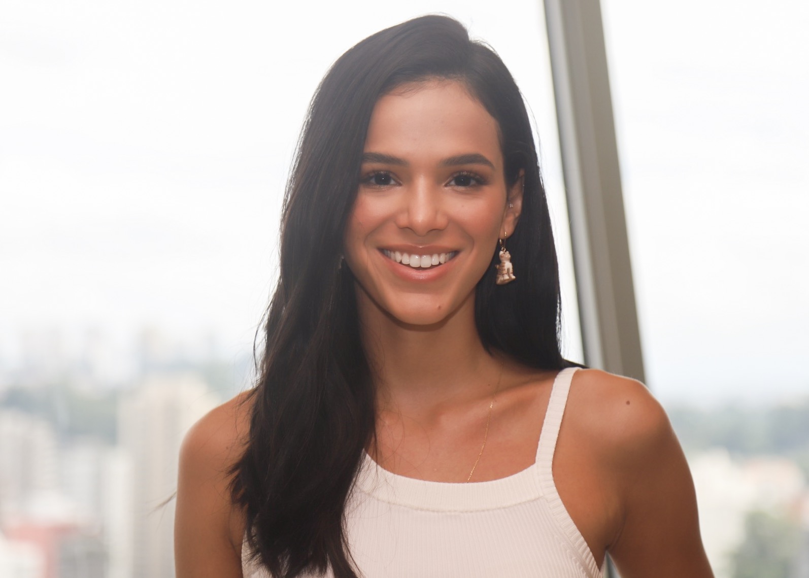 Após críticas no Carnaval, Bruna Marquezine tem corpo exaltado pelos fãs