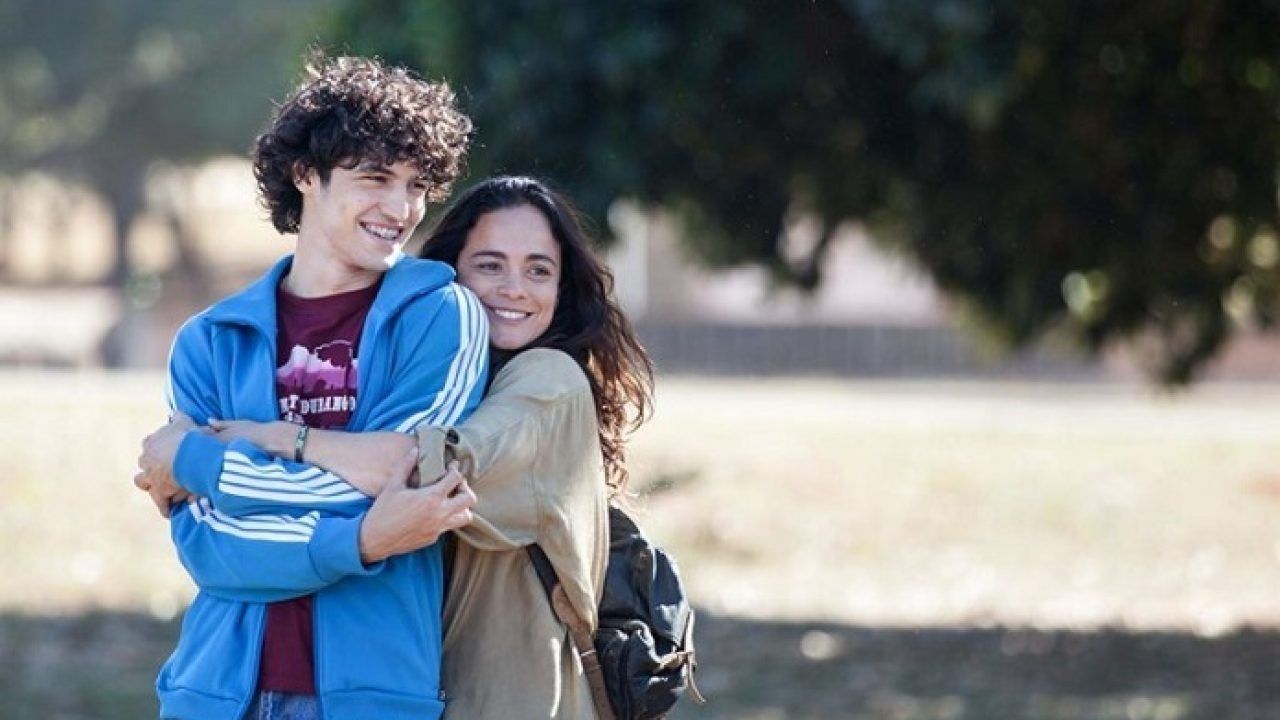 “Eduardo e Mônica”: Gabriel Leone e Alice Braga estrelam novo teaser ao som de Legião Urbana