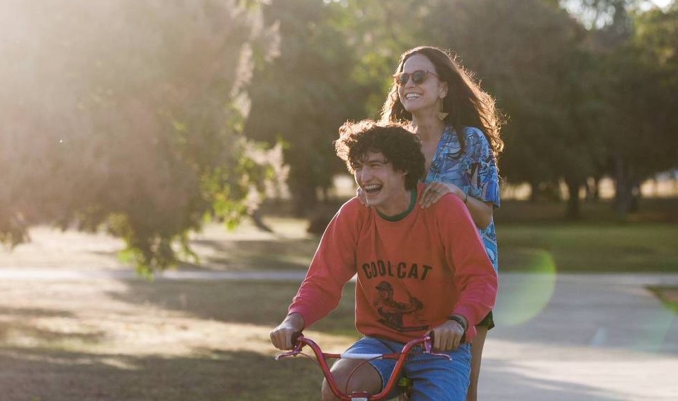 “Eduardo e Mônica”, filme inspirado em música do Legião Urbana, ganha prêmio internacional
