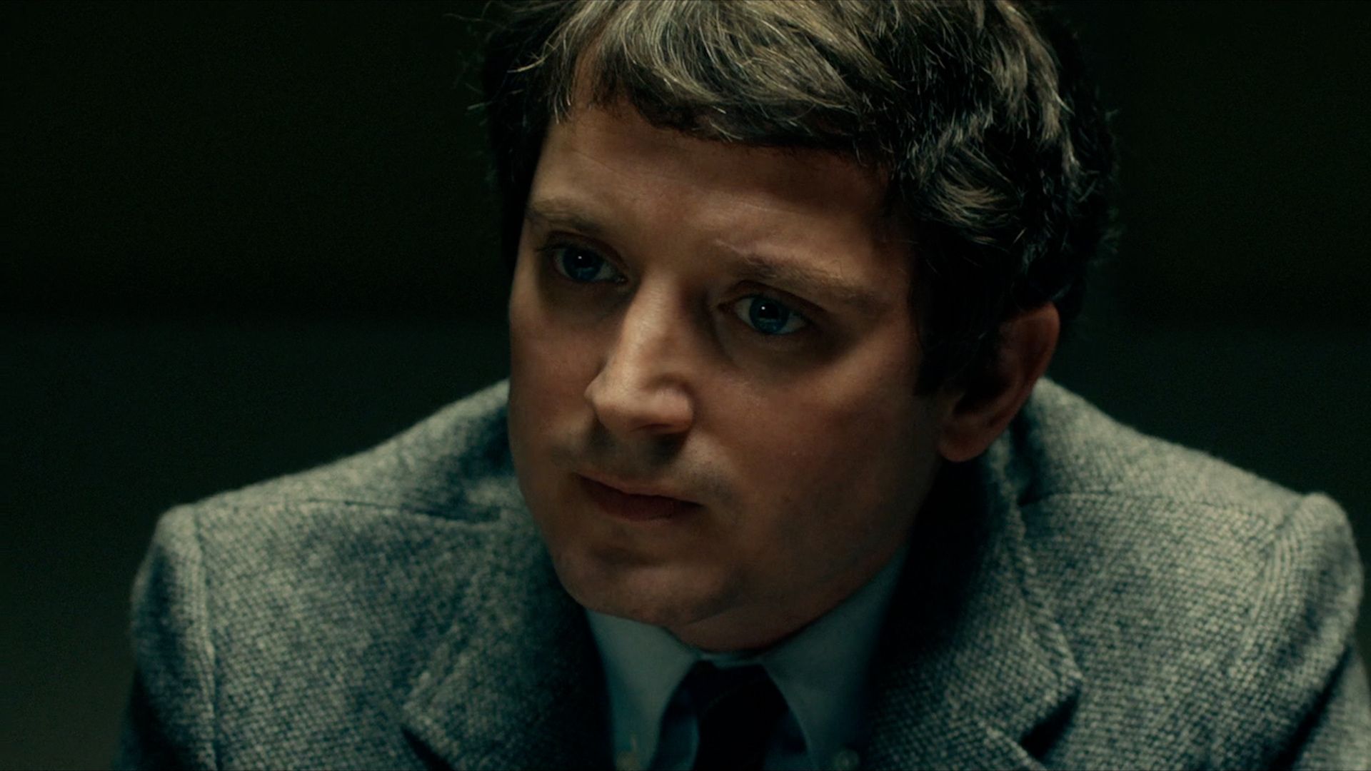 Elijah Wood entra para o elenco da 2ª temporada de “Yellowjackets”