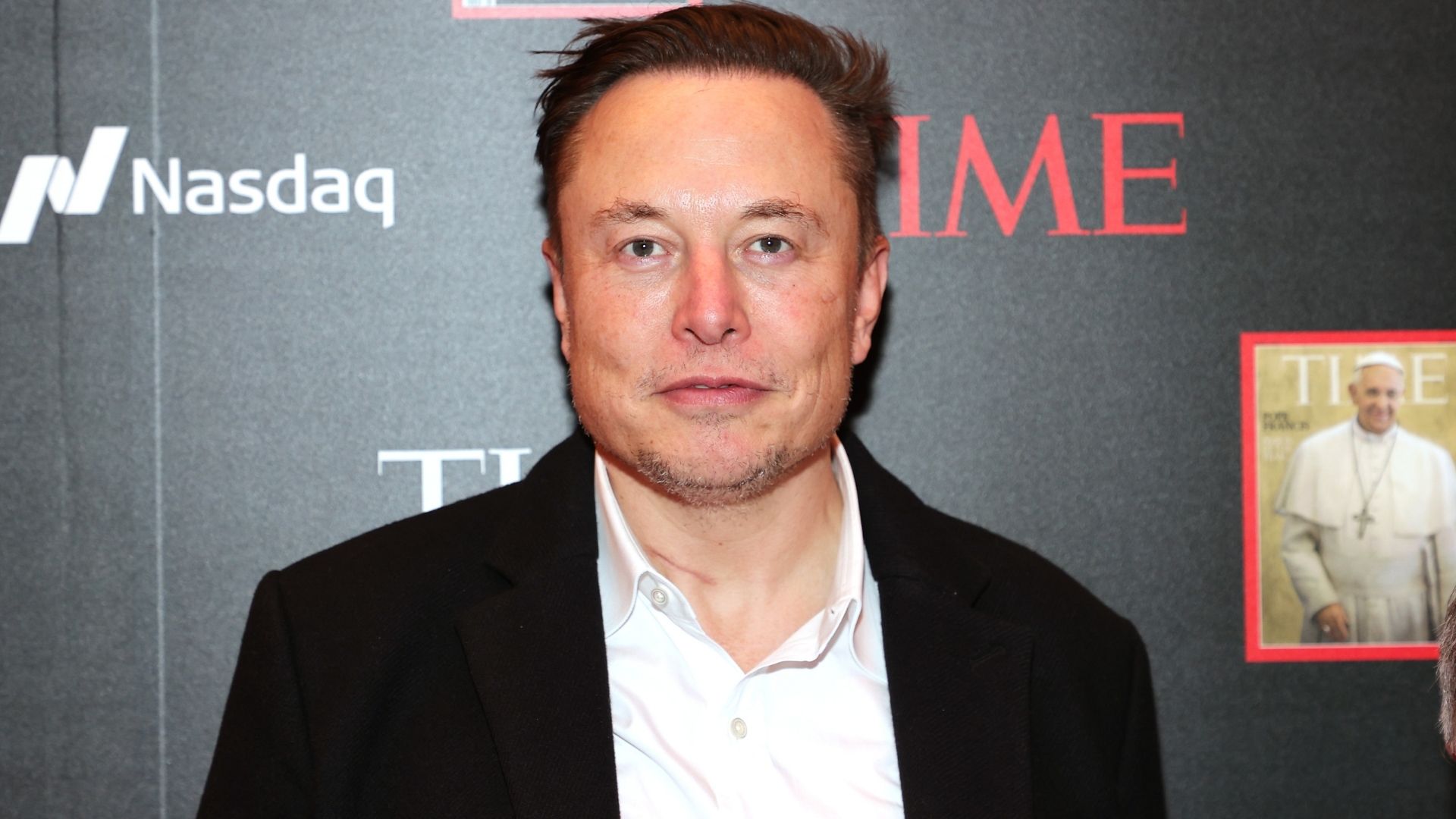 Elon Musk cutuca Netflix após perda significativa de assinantes; veja