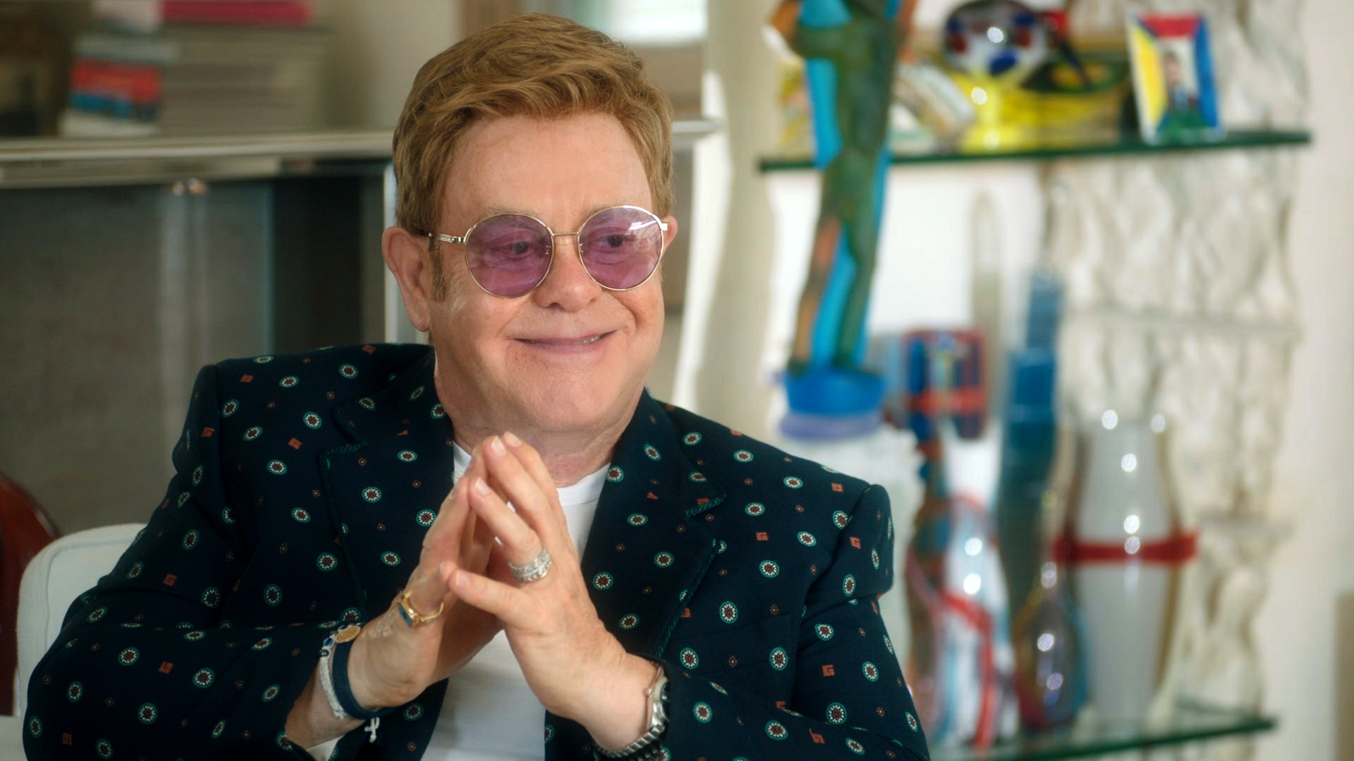 Elton John revela que viveu romance com John Lennon: “Arrebatador”