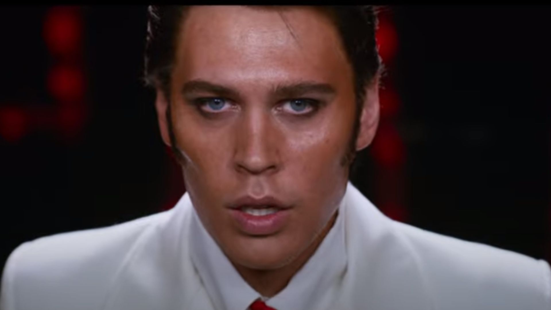 “Elvis”: Featurette mostra novos momentos do longa e comentários do elenco; veja