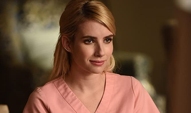 Emma Roberts será produtora de série juvenil sobre vampiros pela Netflix