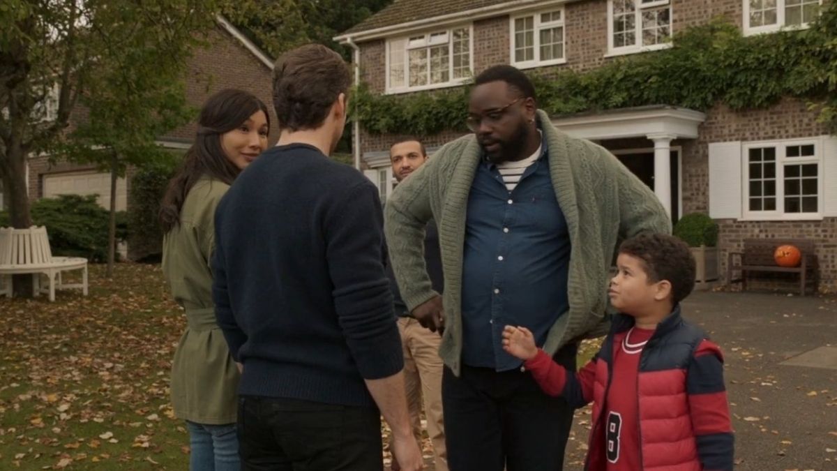 Primeiro casal LGBTQIA+ da Marvel é destaque do novo teaser de “Eternos”