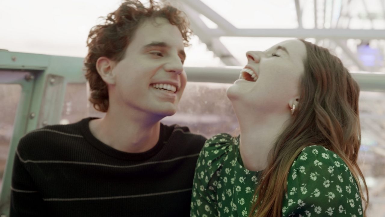 “Querido Evan Hansen” é um quebra-cabeça bonito, mas com todas as peças erradas | Crítica
