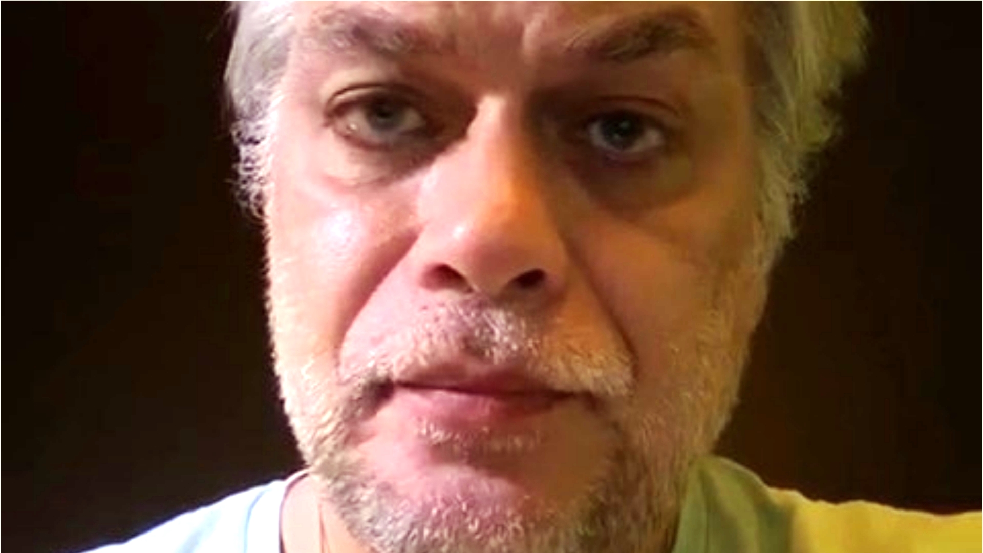 Fábio Assunção comparece ao enterro de Ágatha Félix e faz apelo: ” O morador da comunidade não merece viver?”