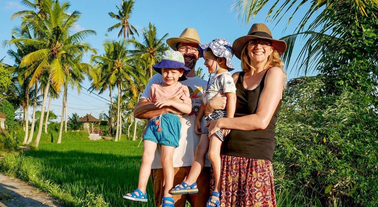 Família de turistas fica confinada em cenário paradisíaco: “Sorte”