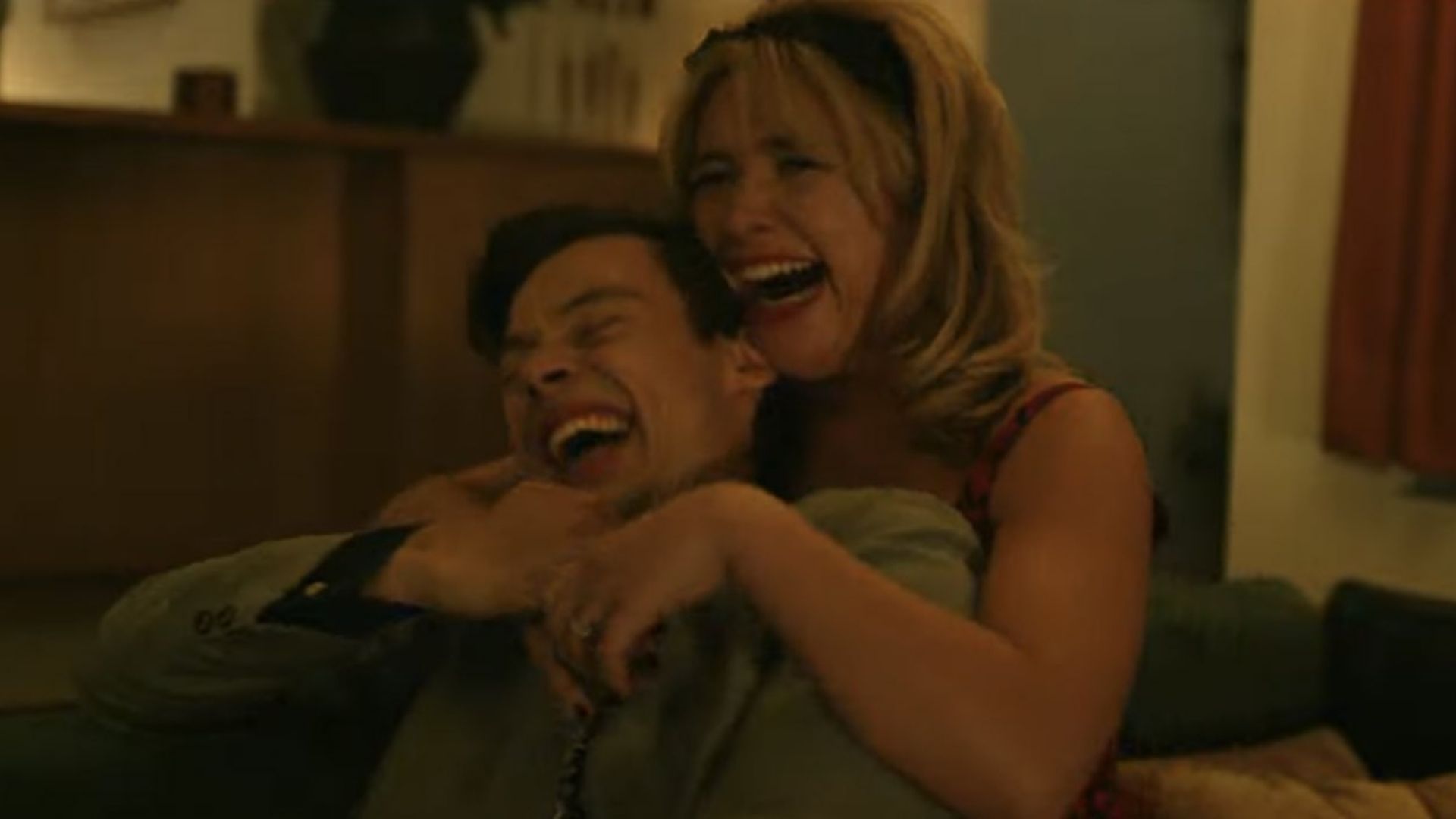Fãs reagem ao primeiro trailer de “Não Se Preocupe, Querida”, com Harry Styles