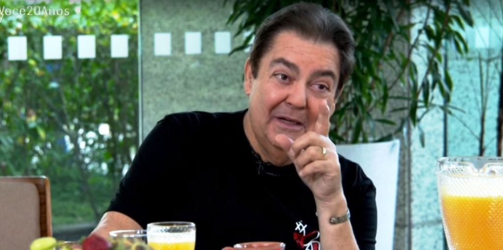 Faustão solta palavrões em café da manhã do Mais Você e internet reage; confira