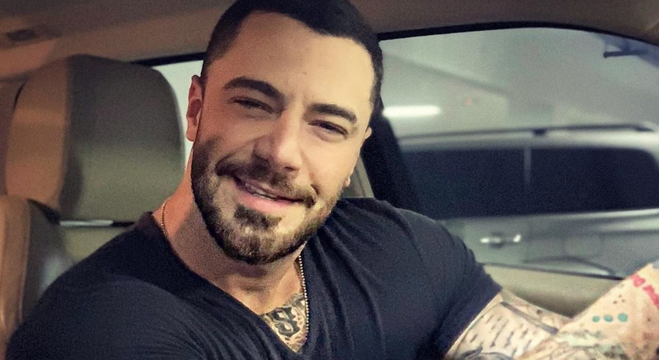 Assessoras do ator Felipe Titto são agredidas por motorista de aplicativo