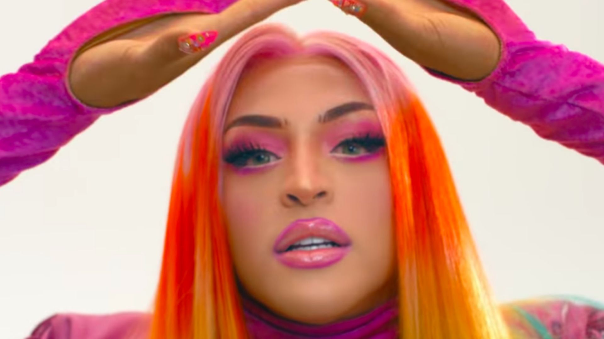 Flash Pose, de Pabllo Vittar, é eleita uma das melhores músicas de artistas LGBTQ+ lançadas em 2019