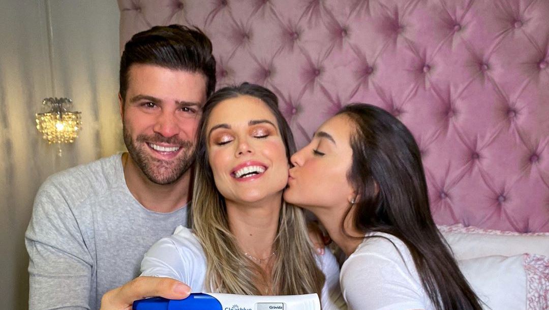Ex-BBB Flávia Viana anuncia que está grávida de segundo filho