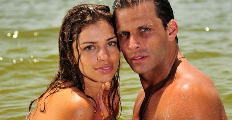 “Flor do Caribe”: Cassiano relembra começo do relacionamento com Ester