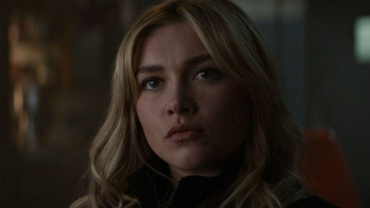Florence Pugh se diverte em nova imagem dos bastidores de “Gavião Arqueiro”