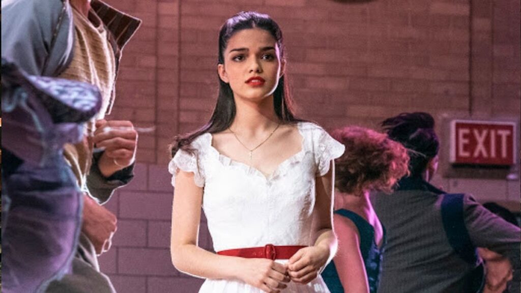 Rachel Zegler será Branca de Neve em live-action da Disney