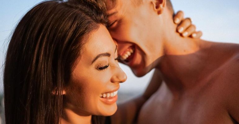 Brincando Com Fogo: Francesca Farago e Harry Jowsey fazem tatuagens combinando