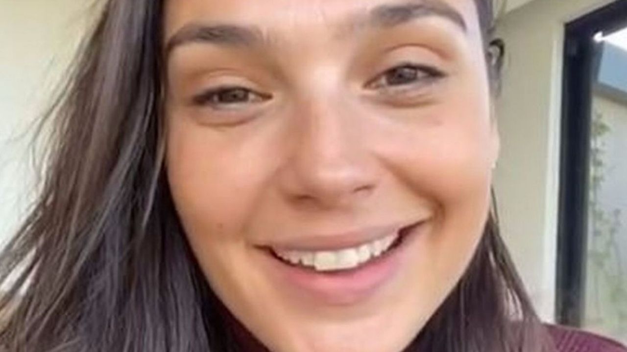 Gal Gadot admite mau gosto em cover de “Imagine” gravado durante a pandemia