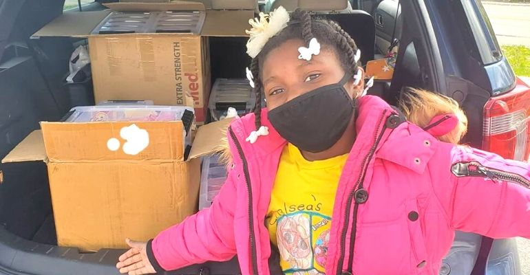 Garota de 10 anos distribui mais de 1,5 mil kits de arte para alegrar crianças durante a pandemia de coronavírus