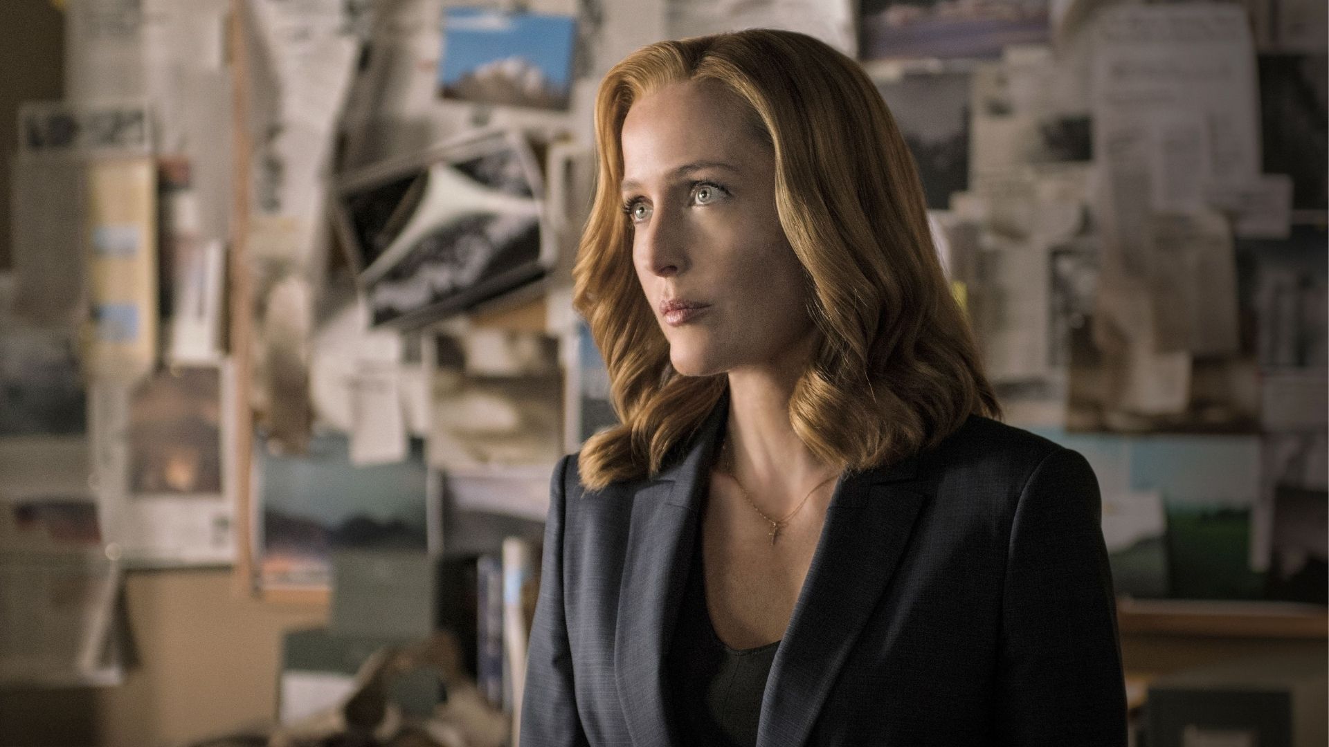 Gillian Anderson afirma que só voltaria a “Arquivo X” com uma condição; saiba qual