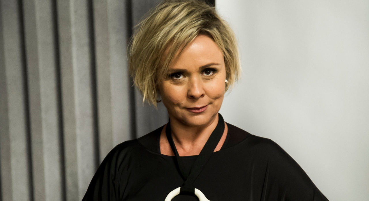 Giulia Gam está internada em clínica psiquiátrica, diz colunista