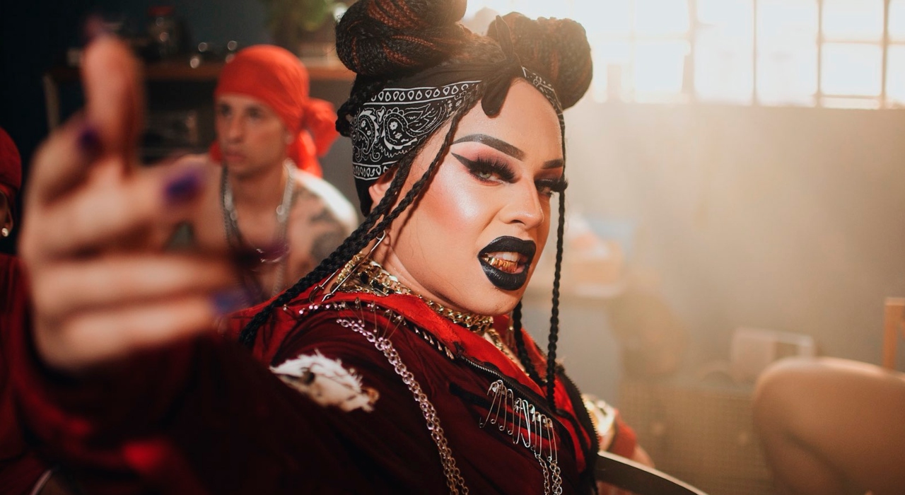 Gloria Groove demostra vontade de se apresentar no BBB 20