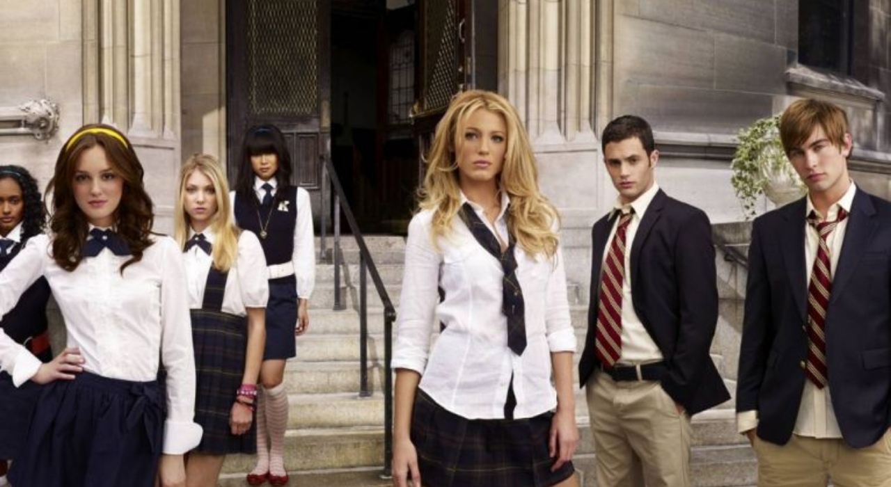 Nova versão de Gossip Girl terá personagens negros e LGBTs, diz produtor