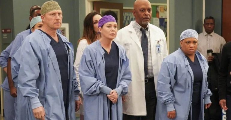 “Grey’s Anatomy” mata mais um personagem querido pelos fãs no retorno da 17ª temporada