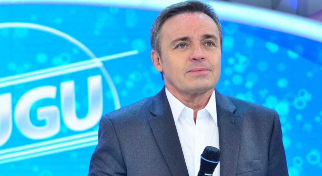 Apresentador Gugu Liberato está na UTI e vivo, informa assessoria