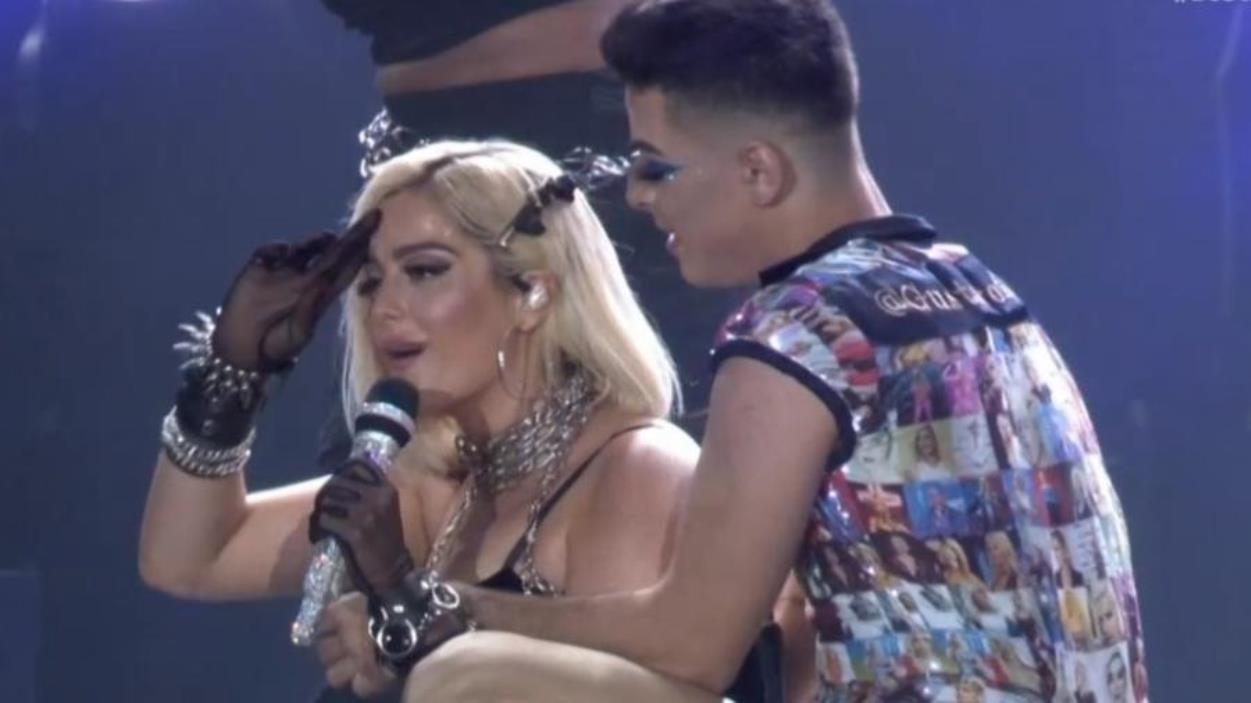 Conheça o fã que roubou a cena no show de Bebe Rexha no Rock in Rio