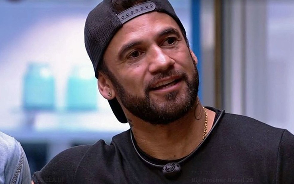 Hadson, do BBB20, revela nome e sexo do terceiro filho