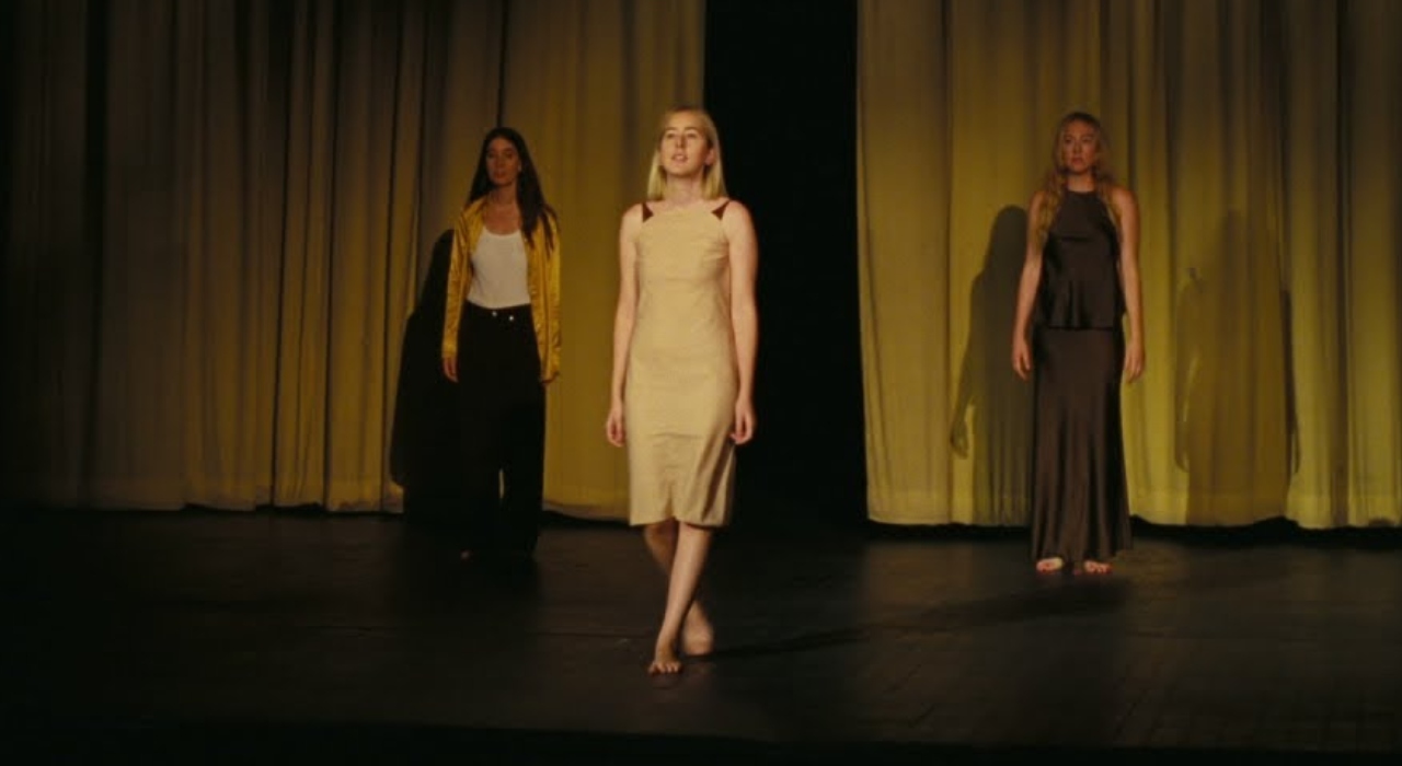 Haim lança novo single acompanhado de clipe; confira Hallelujah