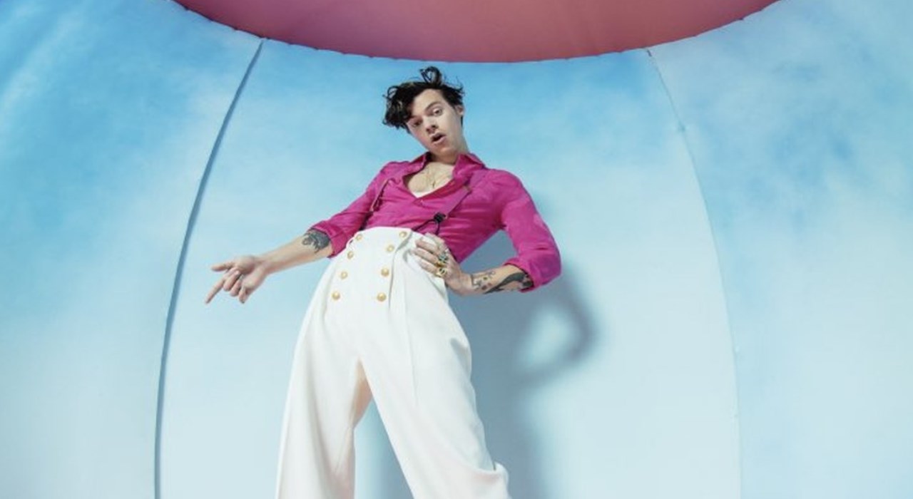 Harry Styles anuncia álbum Fine Line para dezembro
