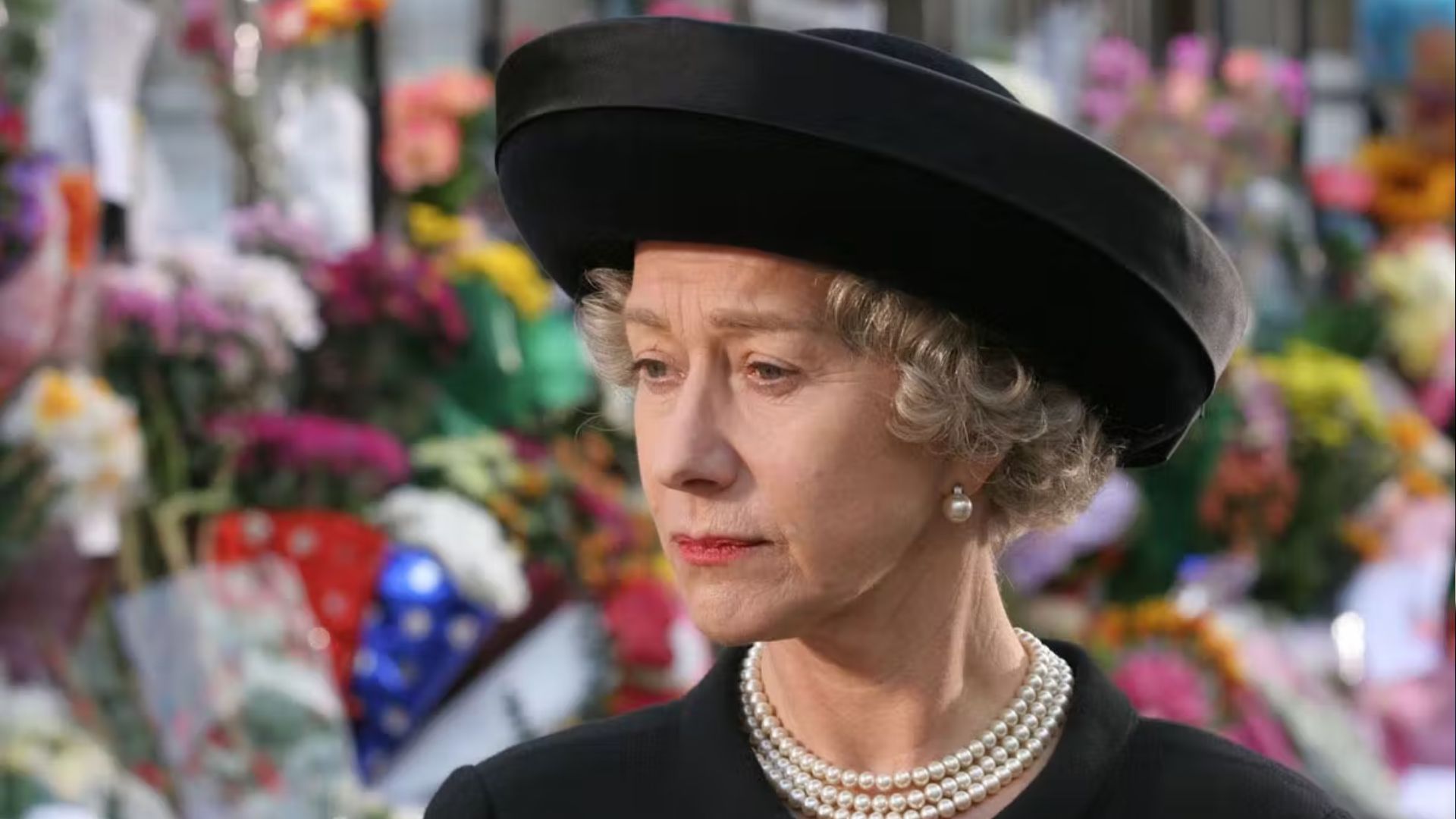 Helen Mirren reage à morte da rainha Elizabeth 2ª: “Ela era ‘o símbolo da nobreza'”