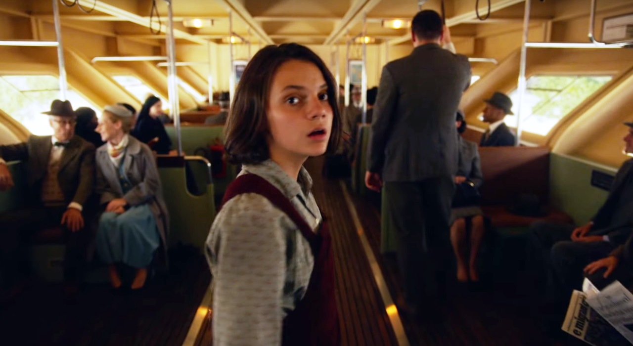 Novo trailer de His Dark Materials estabelece clima de guerra entre humanos e seres fantásticos