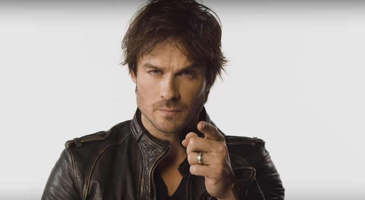 Ian Somerhalder lê tweets em português repletos de palavrões em vídeo promocional da série Apocalipse V