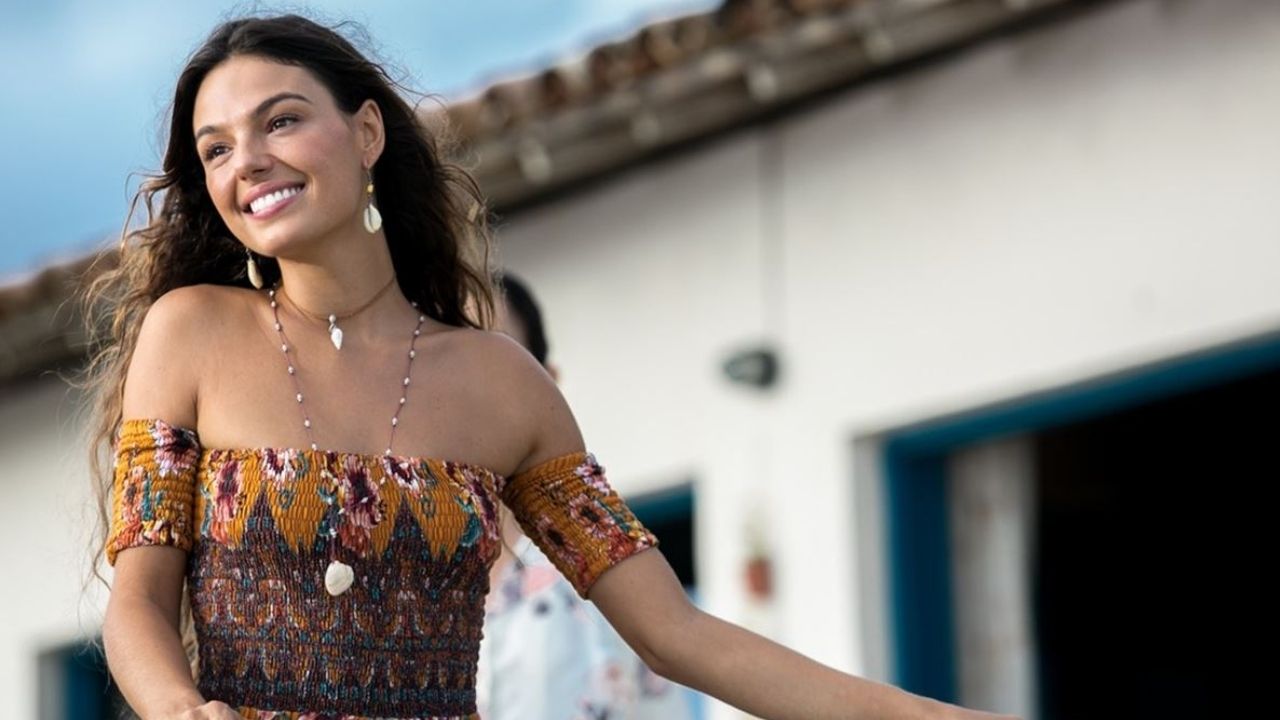 “The Flash”: Isis Valverde quase viveu Supergirl no filme da DC