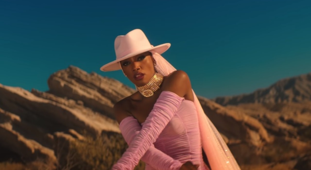 IZA sobre lançar Evapora com Ciara e Major Lazer: “Não é início de um trabalho internacional”