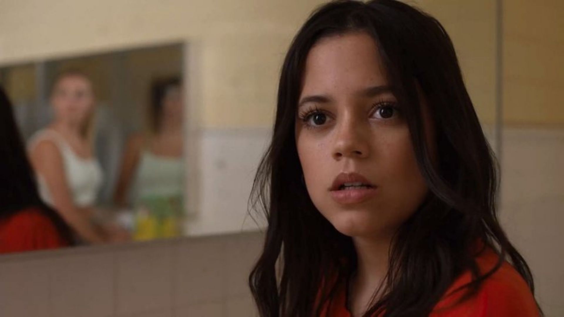 Jenna Ortega atuará em drama criminal de roteirista vencedor do Oscar