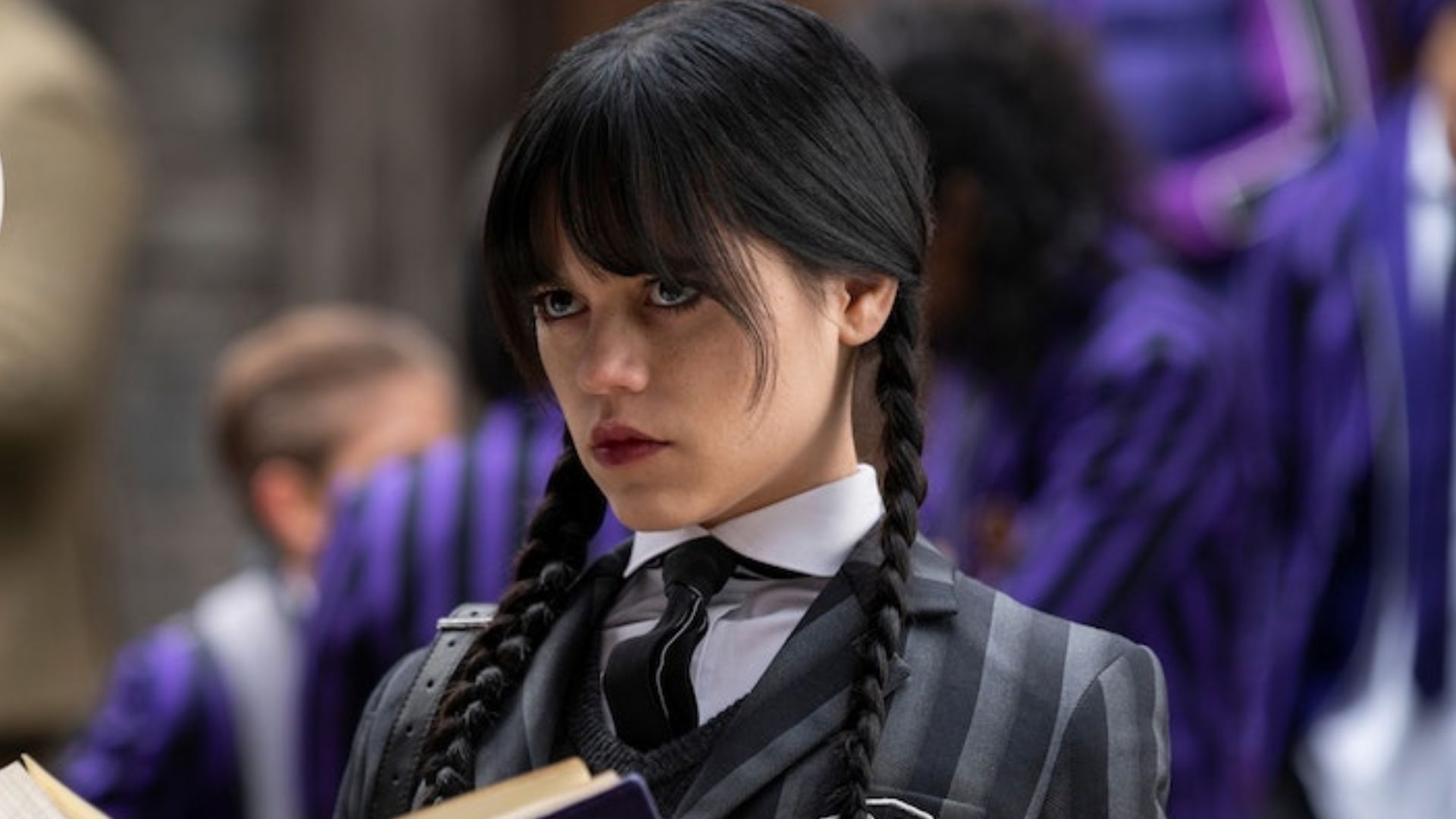 Jenna Ortega não quis conselhos de Christina Ricci para interpretar Wandinha
