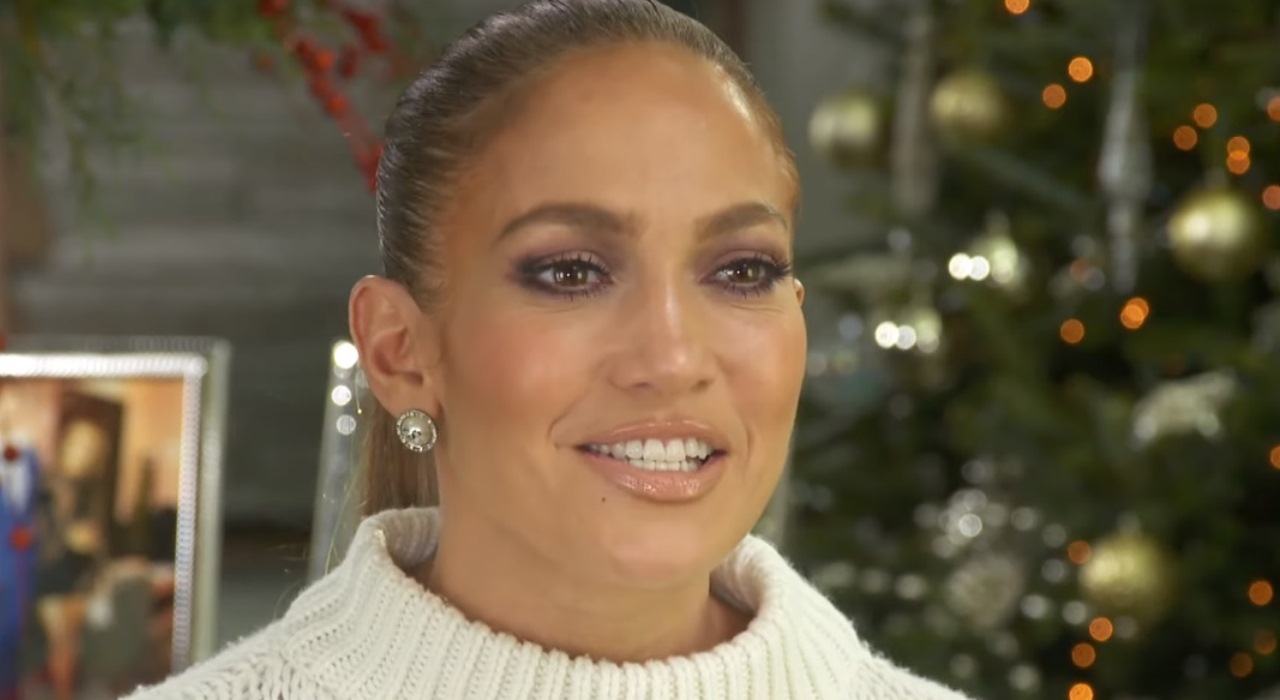 Jennifer Lopez revela que fará show separado de Shakira no Super Bowl 2020: “Mas faremos algo juntas”