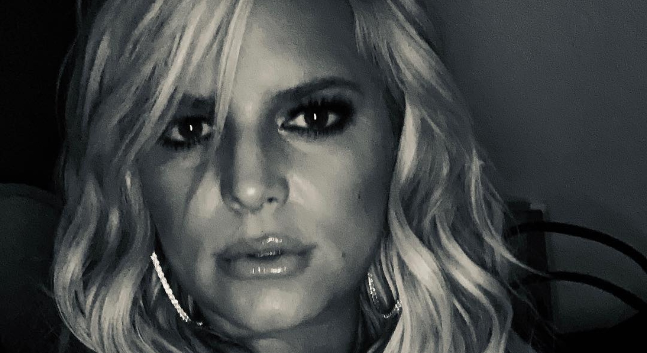 Jessica Simpson revela que sofreu abuso sexual quando era criança