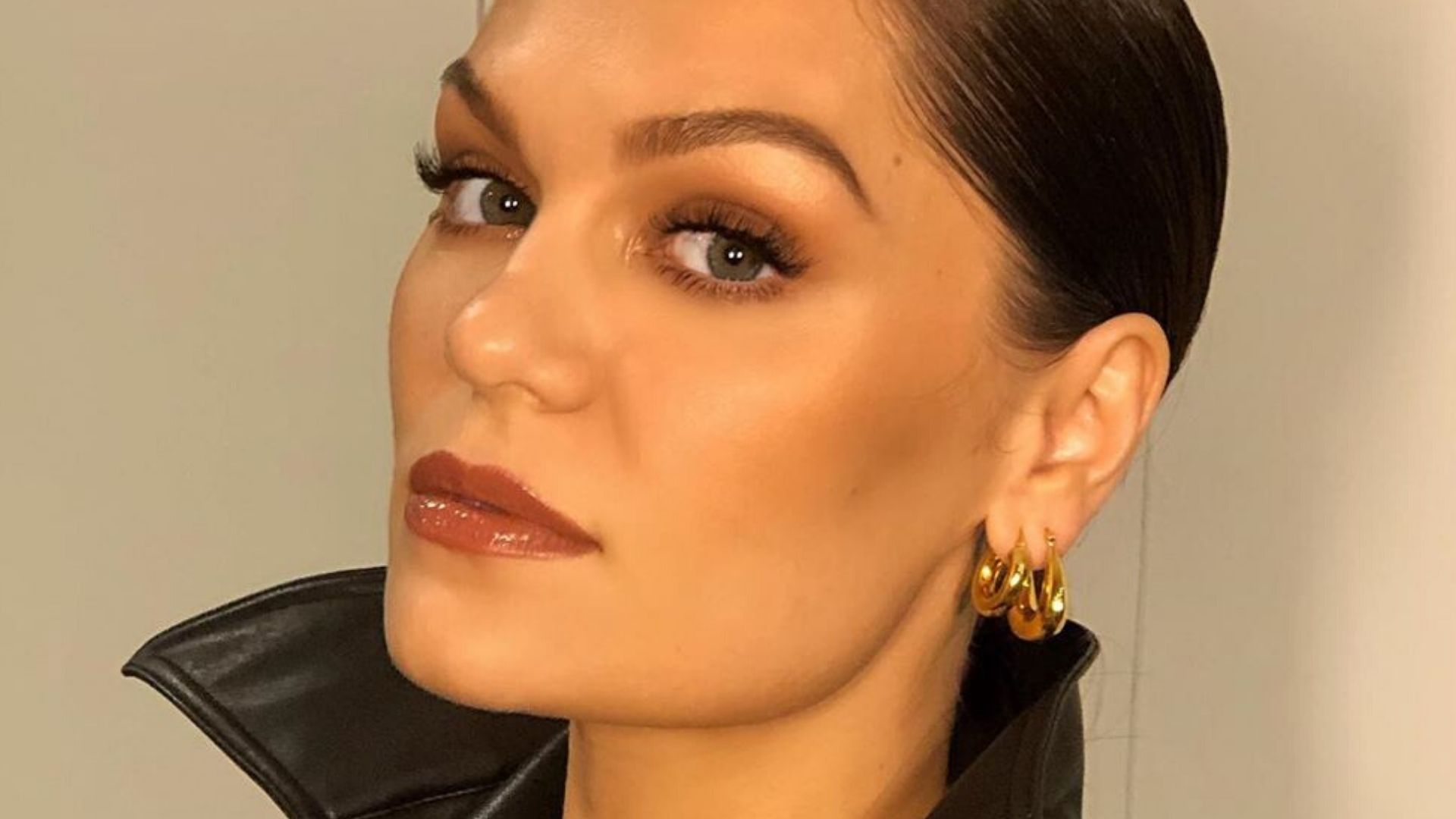 Jessie J fala sobre saúde mental e critica site que insinuou que mensagem era sobre Channing Tatum, seu ex: “Mentir não é jornalismo”