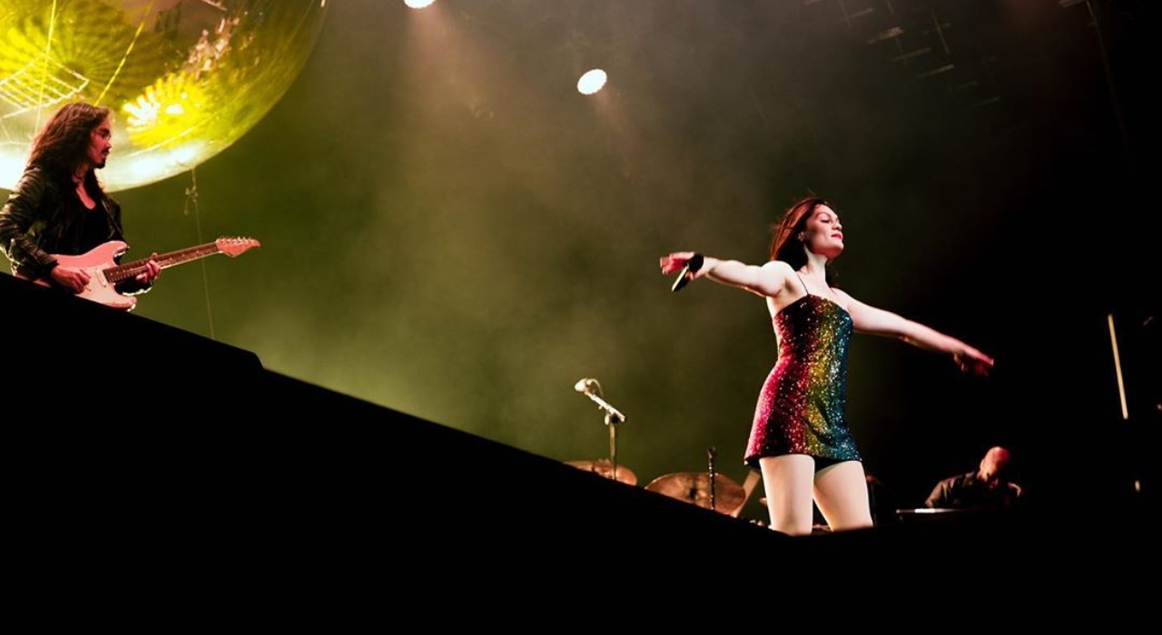 Channing Tatum ataca de fotógrafo da namorada, Jessie J, durante o Rock in Rio