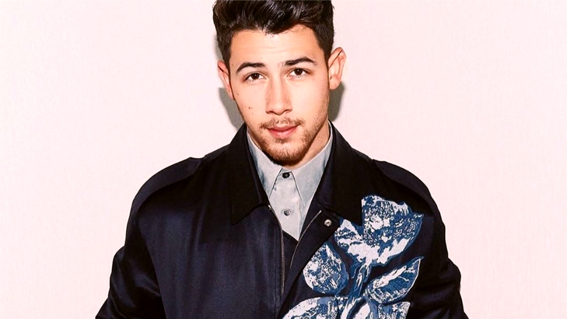 Nick Jonas conta que apoio de fãs o ajudou a lidar com diagnóstico de doença sem cura