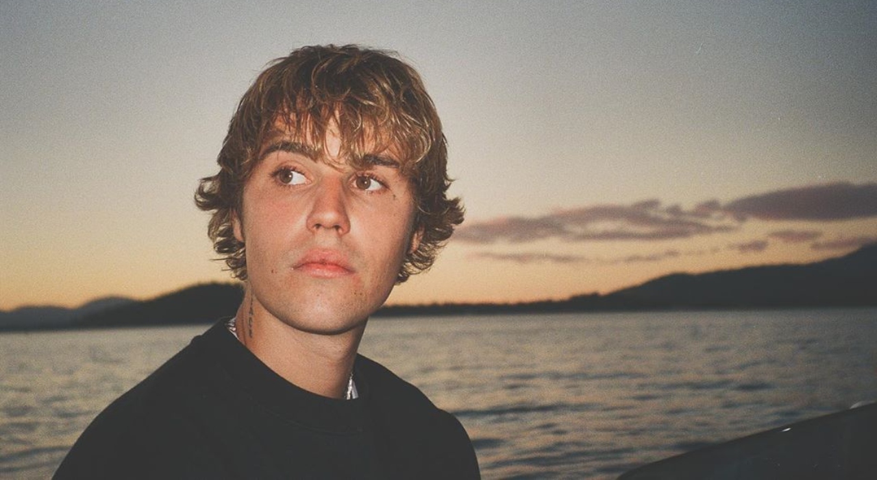 Justin Bieber compartilha mensagem misteriosa e anima fãs: “Uma semana”