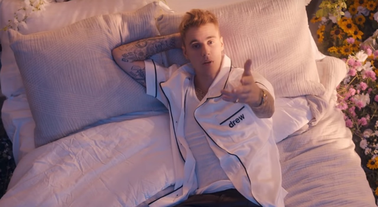 Justin Bieber é processado por infringir direitos autorais ao postar foto dele mesmo no Instagram